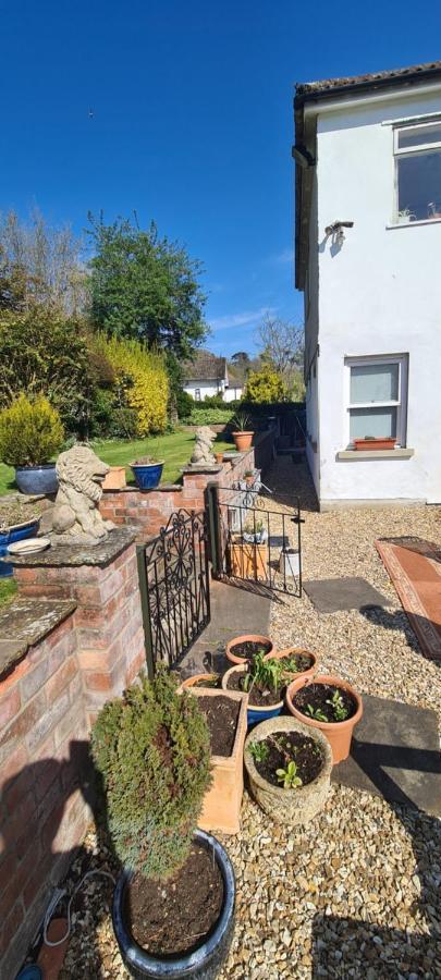 Riverside Apartment Chepstow Exterior foto